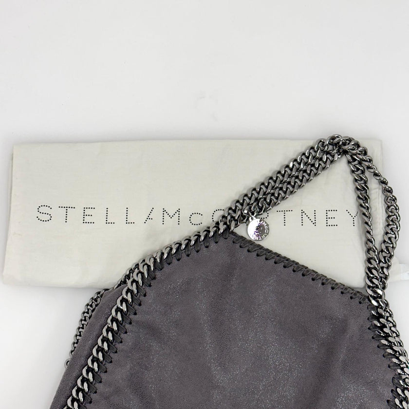 Borsa Stella McCartney a spalla Falabella Mini in eco suede grigia