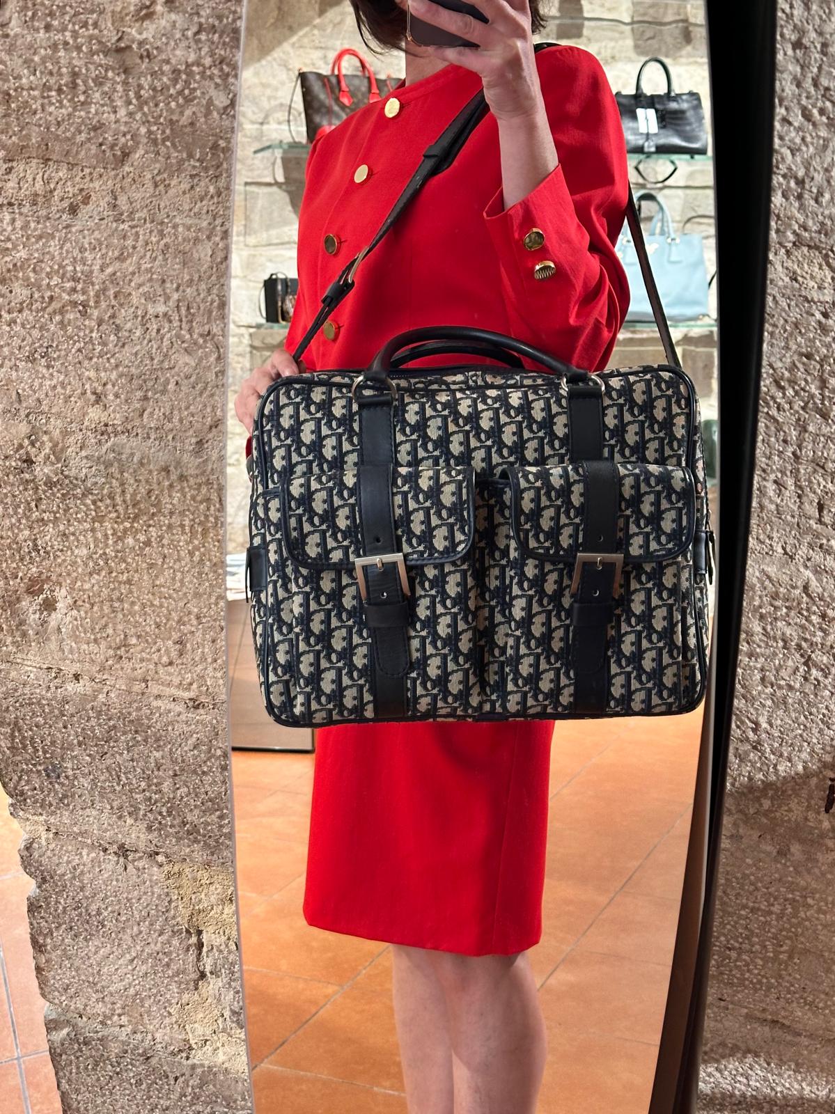 Borsa da viaggio Dior Oblique con doppia tasca e tracolla regolabile – fine anni ’90