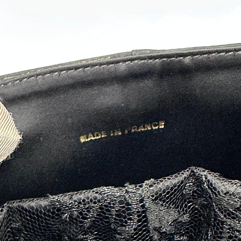 Borsa a mano Givenchy vintage in raso nero con pizzo e nappina gioiello