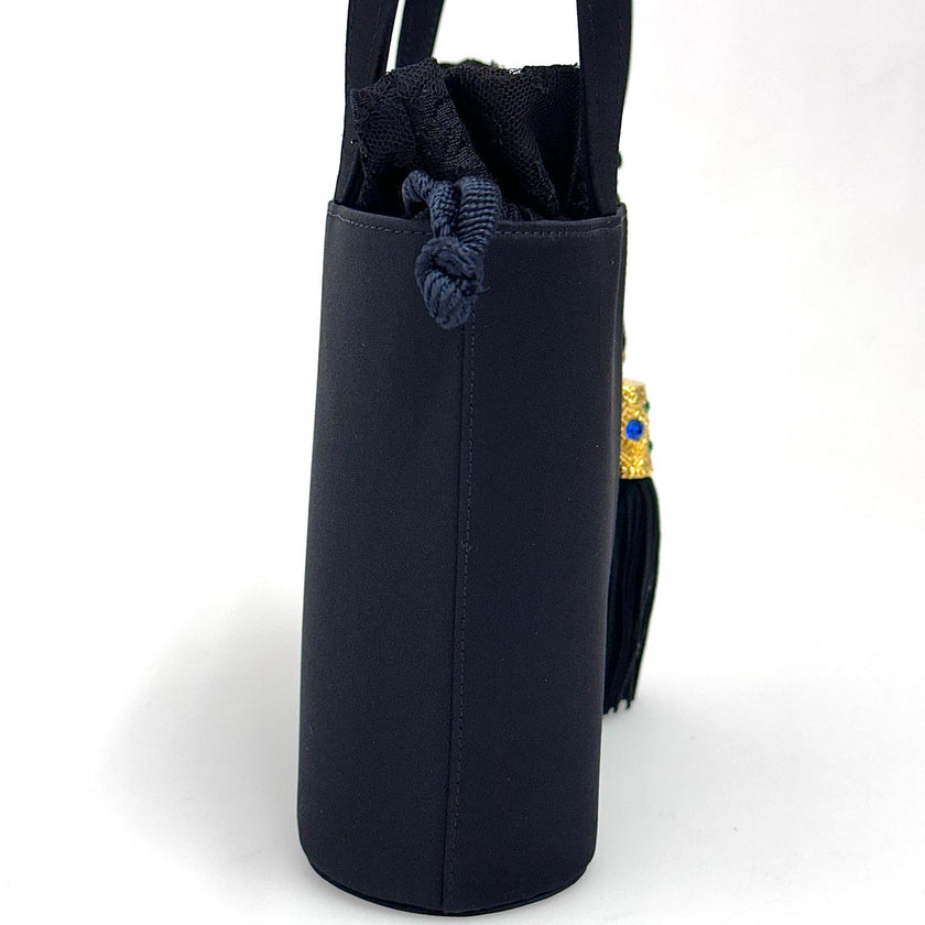 Borsa a mano Givenchy vintage in raso nero con pizzo e nappina gioiello