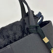 Borsa a mano Givenchy vintage in raso nero con pizzo e nappina gioiello