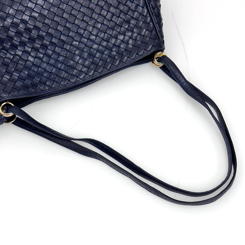 Bottega Veneta Borsa a due vie modello hobo in pelle intrecciata blu