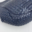 Bottega Veneta Borsa a due vie modello hobo in pelle intrecciata blu