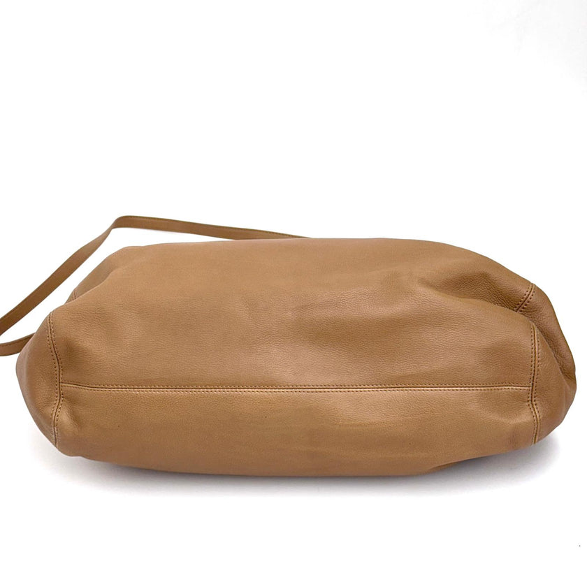 Bvlgari Borsa Twist in pelle martellata beige a due vie