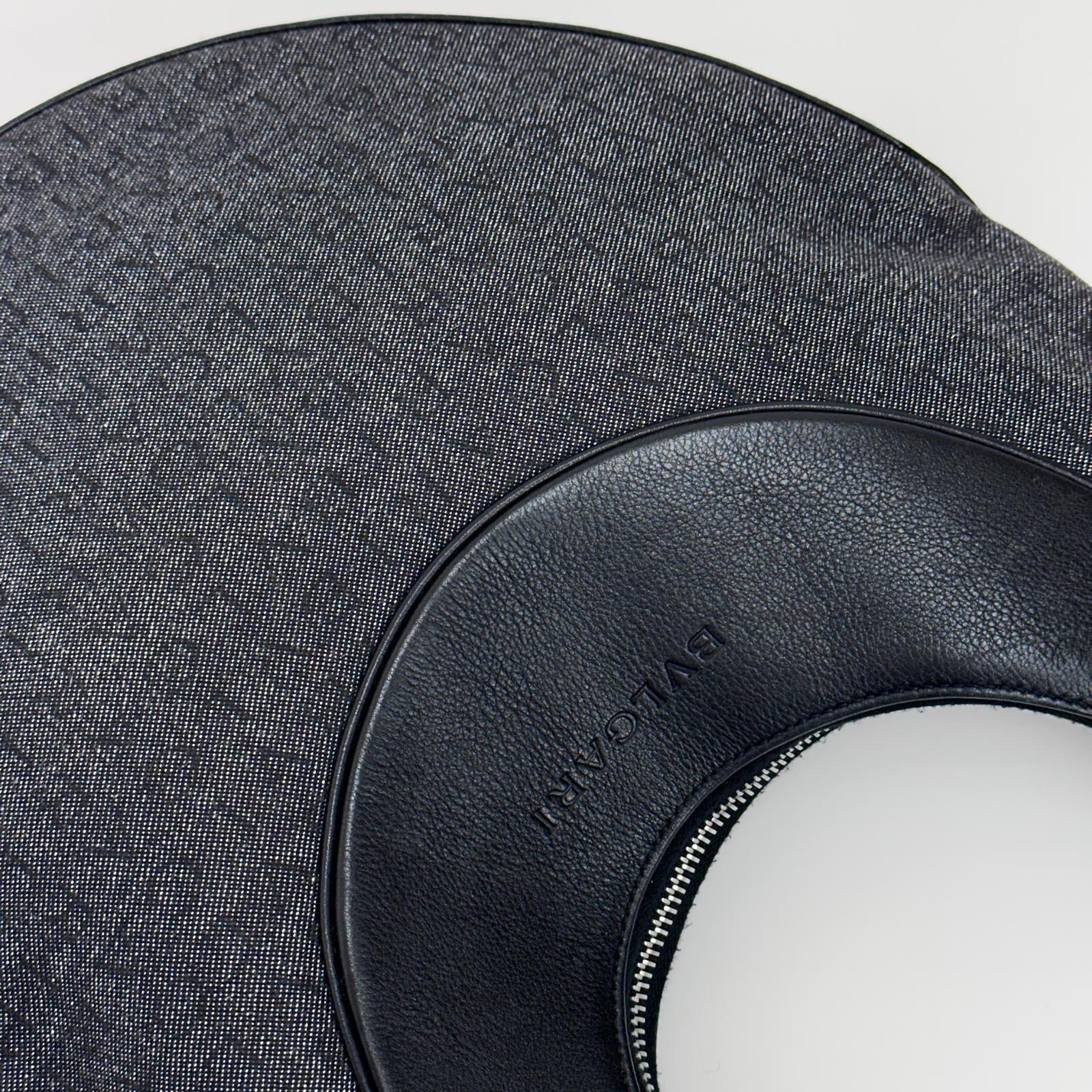 Bvlgari Borsa a spalla modello Hobo in tela monogram e pelle nera