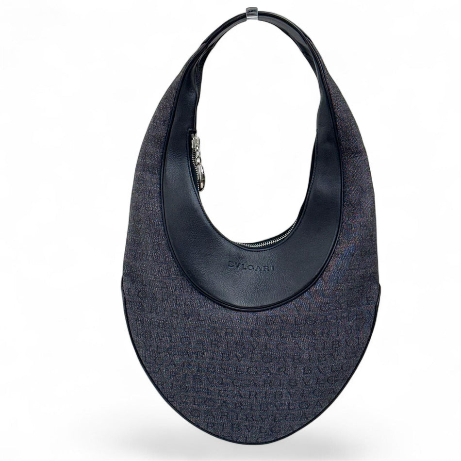 Bvlgari Borsa a spalla modello Hobo in tela monogram e pelle nera