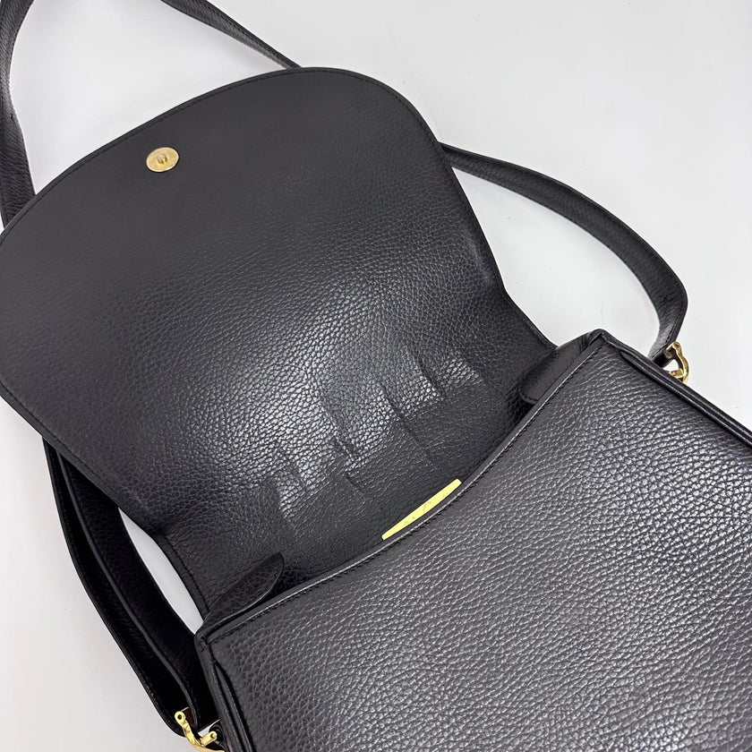 Cartier Borsa a tracolla in pelle martellata nera con logo frontale