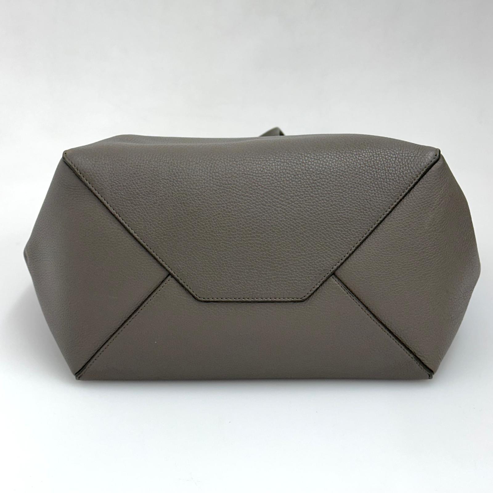 Céline Borsa Cabas Phantom in Pelle Martellata Taupe