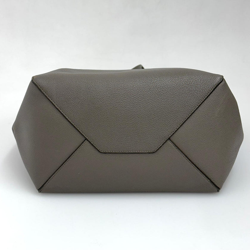 Céline Borsa Cabas Phantom in Pelle Martellata Taupe