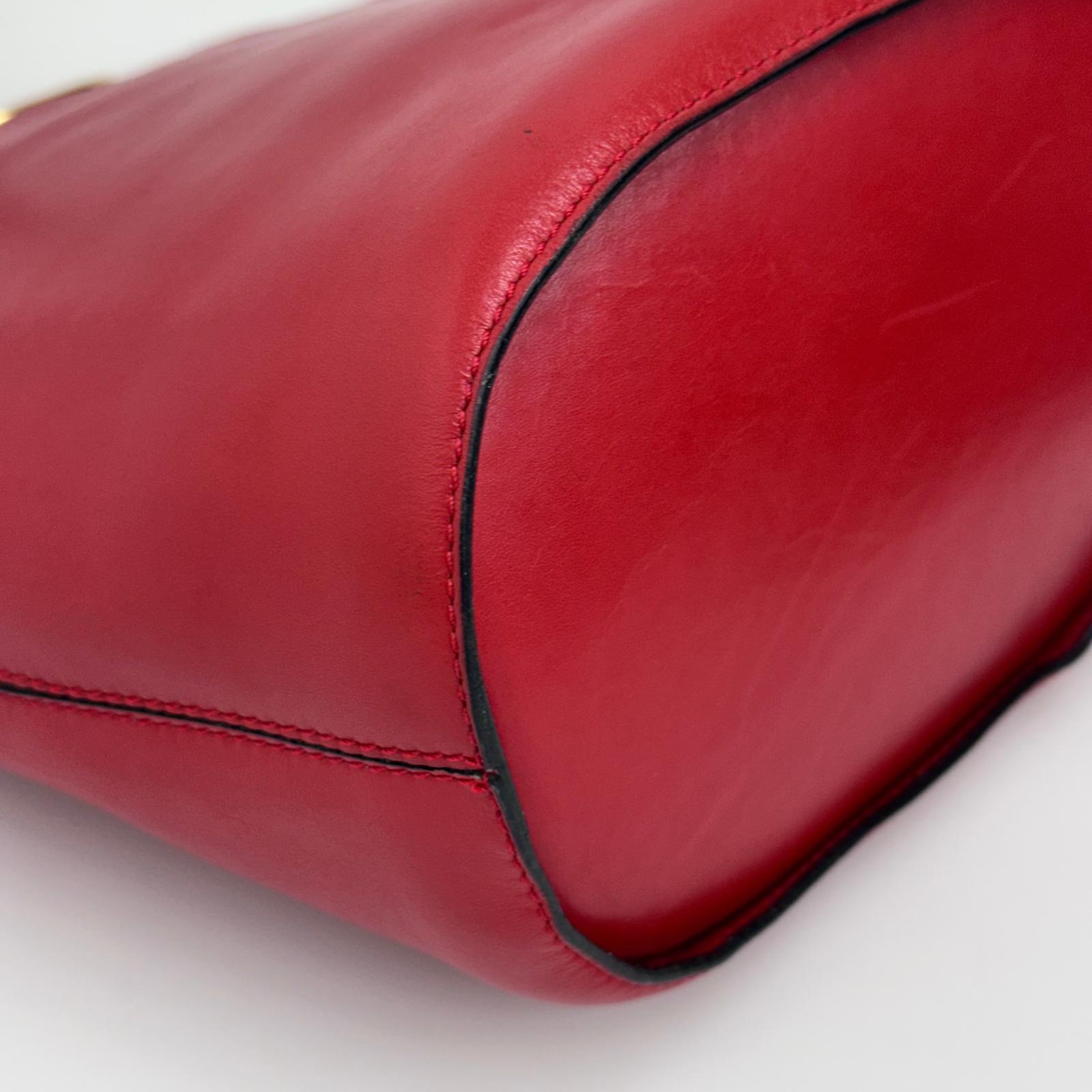 Céline Borsa Vintage Secchiello in Pelle Rossa con Anello Logo Dorato