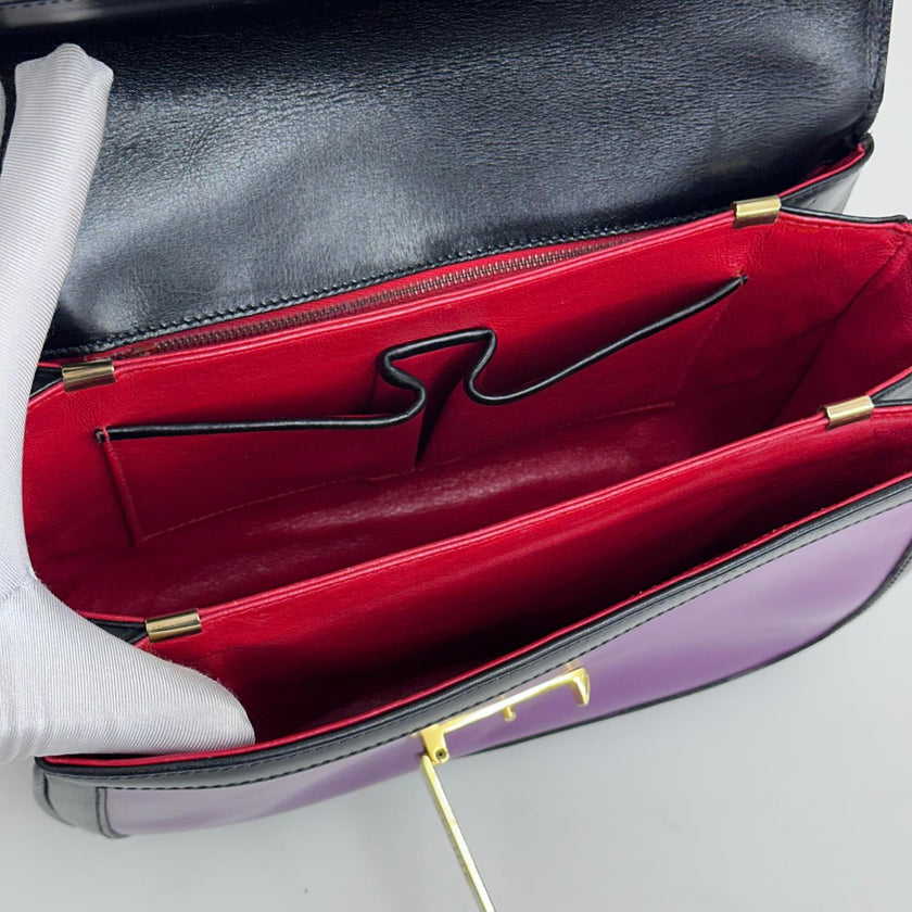 Céline Borsa a spalla vintage in pelle viola con chiusura logo dorata