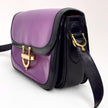 Céline Borsa a spalla vintage in pelle viola con chiusura logo dorata