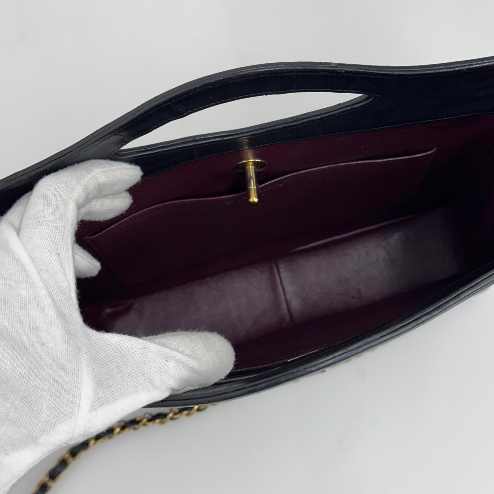 Chanel 31 Borsa Vintage Nera in Pelle Matelassé con Tracolla