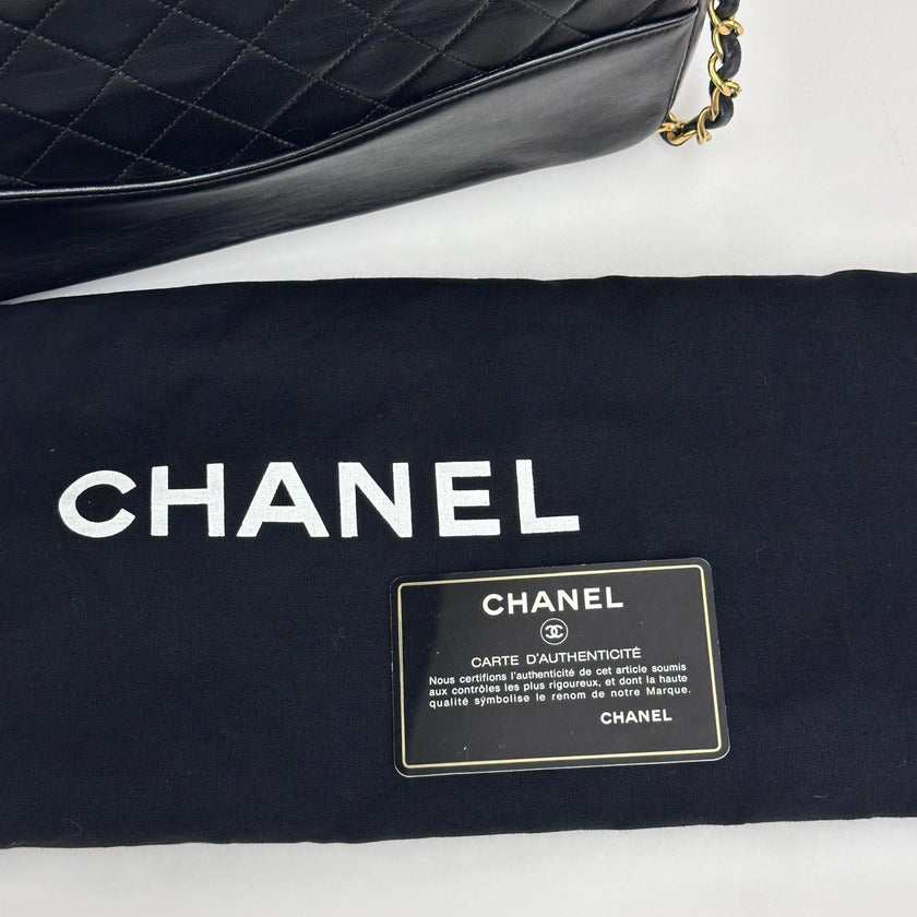 Chanel 31 Borsa Vintage Nera in Pelle Matelassé con Tracolla