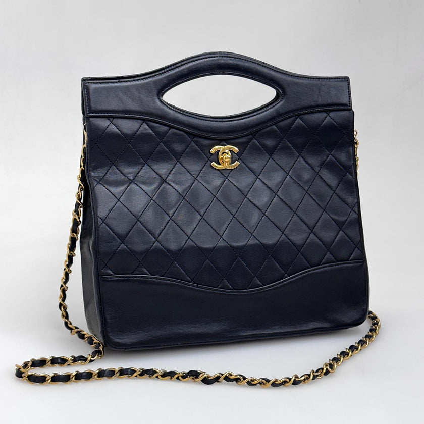 Chanel 31 Borsa Vintage Nera in Pelle Matelassé con Tracolla
