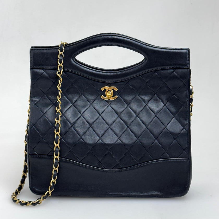 Chanel 31 Borsa Vintage Nera in Pelle Matelassé con Tracolla
