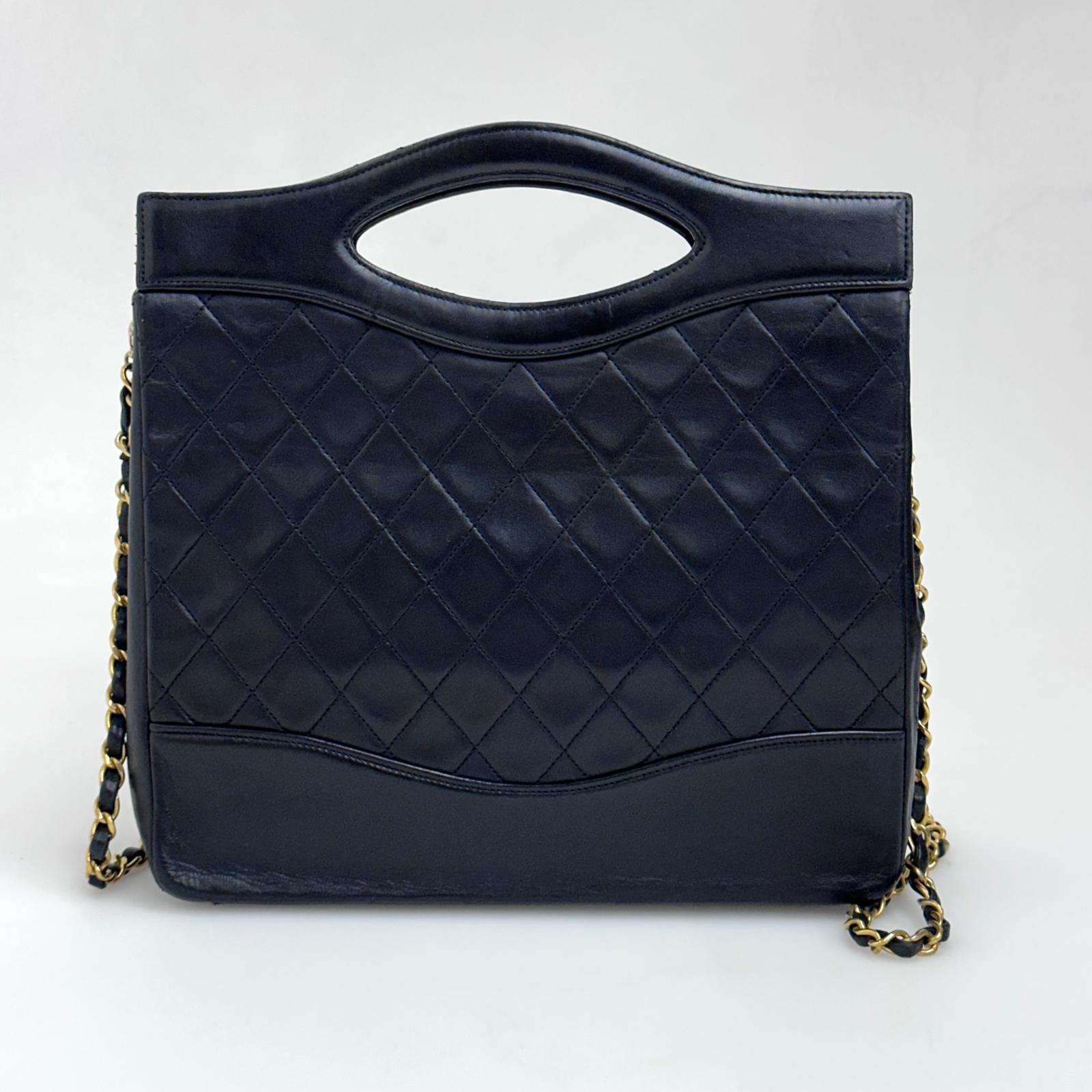 Chanel 31 Borsa Vintage Nera in Pelle Matelassé con Tracolla