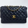 Chanel Borsa Classic Flap 25 in Pelle Nera con Finiture in Oro 24k