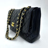 Chanel Borsa Classic Flap 25 in Pelle Nera con Finiture in Oro 24k