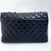 Chanel Borsa Classic Flap 25 in Pelle Nera con Finiture in Oro 24k