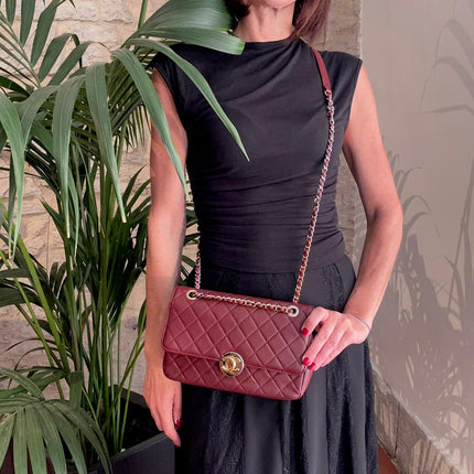 Chanel Borsa Classica Single Flap in Pelle Bordeaux con Finiture Bicolore Oro e Argento