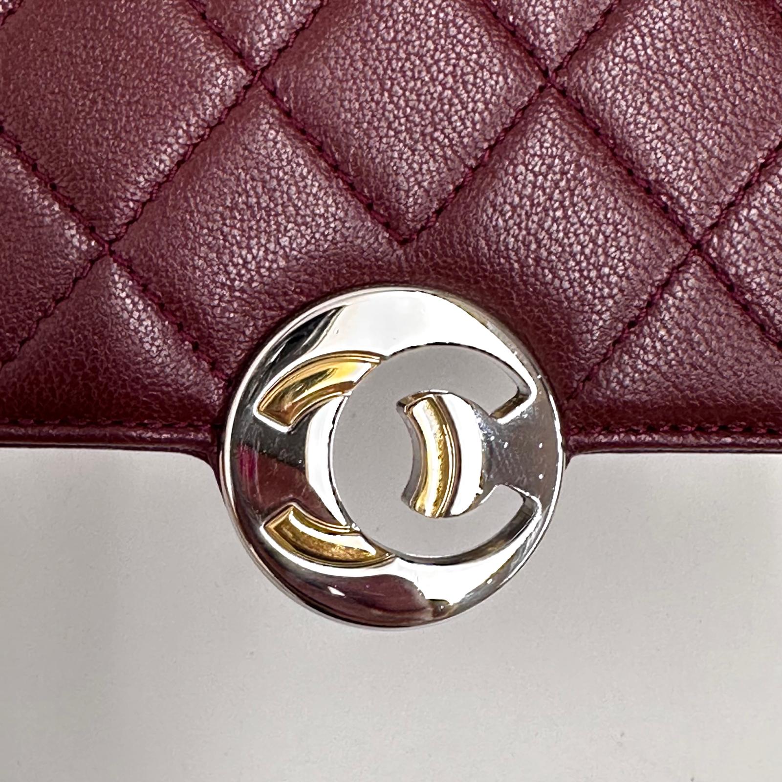 Chanel Borsa Classica Single Flap in Pelle Bordeaux con Finiture Bicolore Oro e Argento