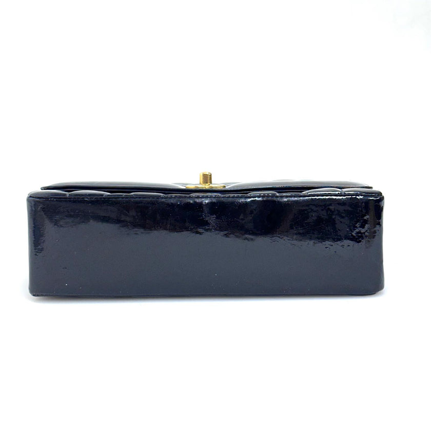 Chanel Borsa Diana Vintage in Vernice Nera Matelassé