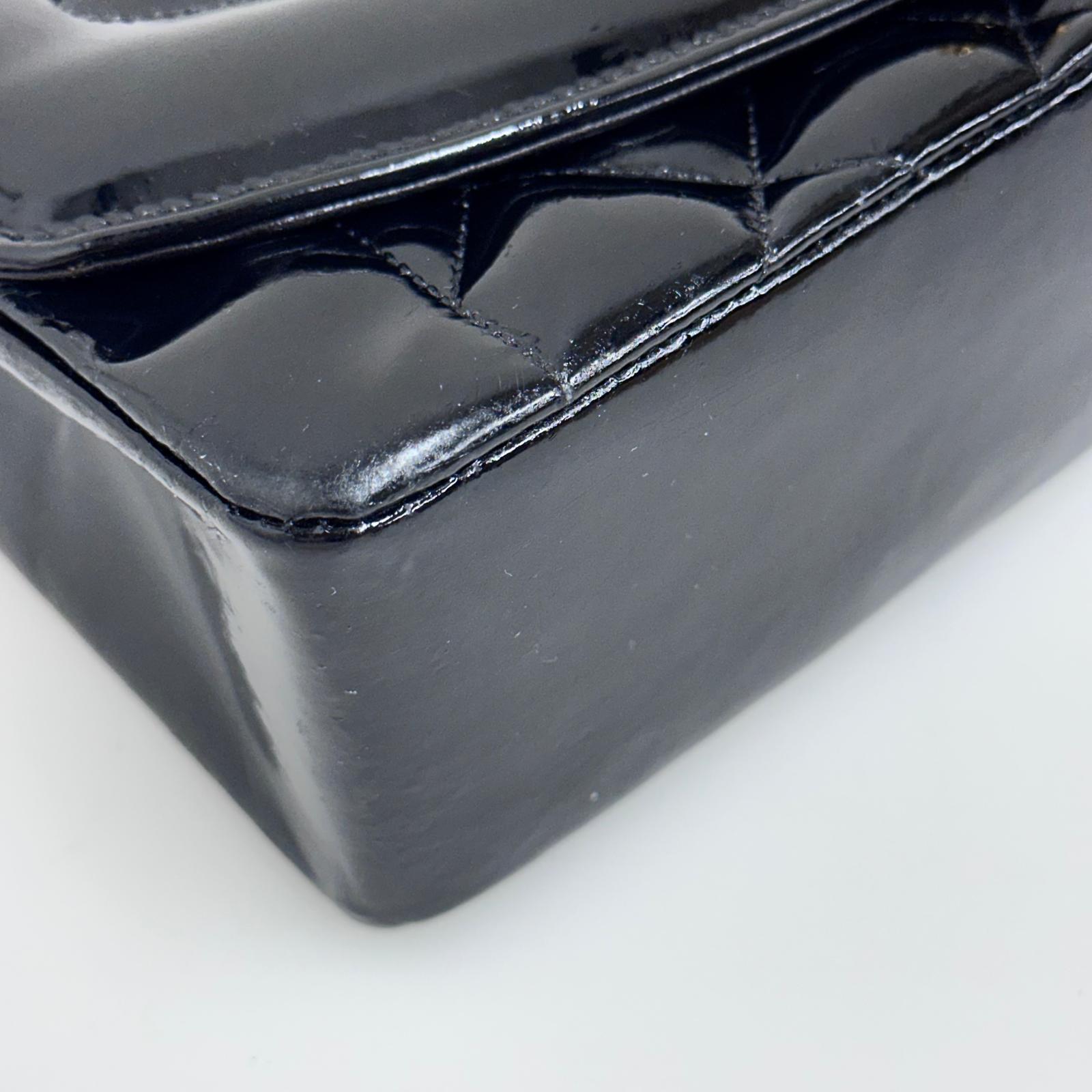 Chanel Borsa Diana Vintage in Vernice Nera Matelassé
