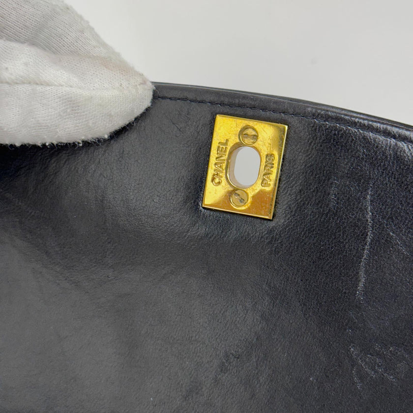 Chanel Borsa Diana Vintage in Vernice Nera Matelassé