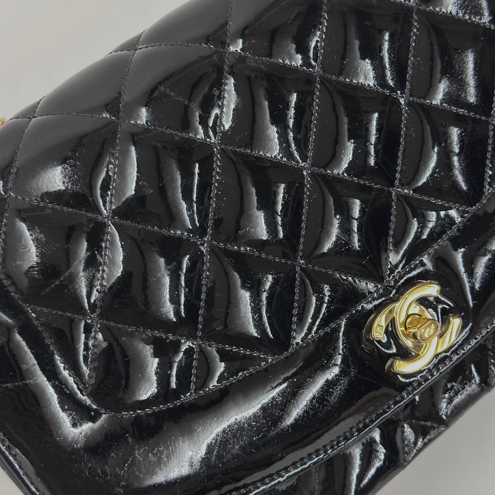 Chanel Borsa Diana Vintage in Vernice Nera Matelassé