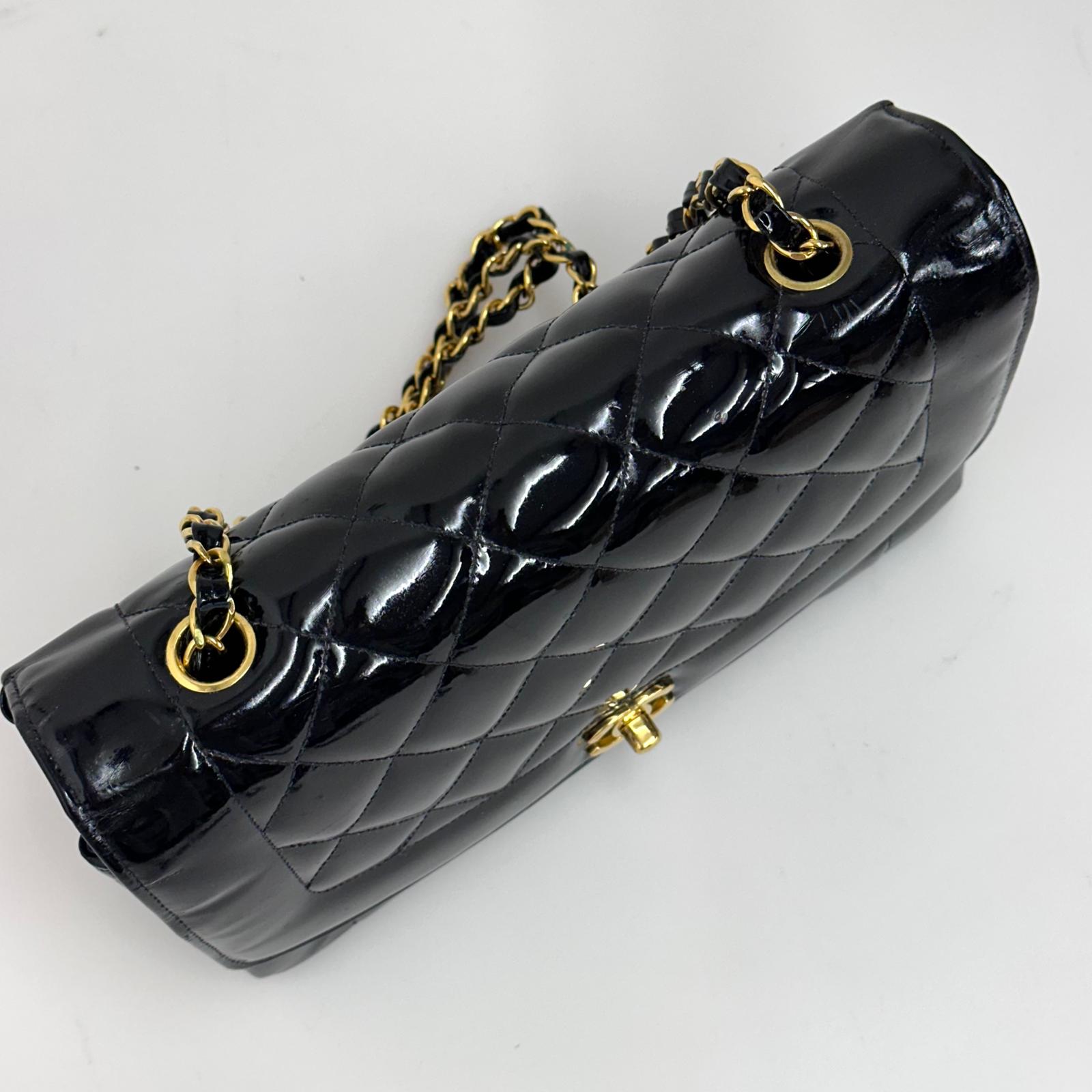 Chanel Borsa Diana Vintage in Vernice Nera Matelassé