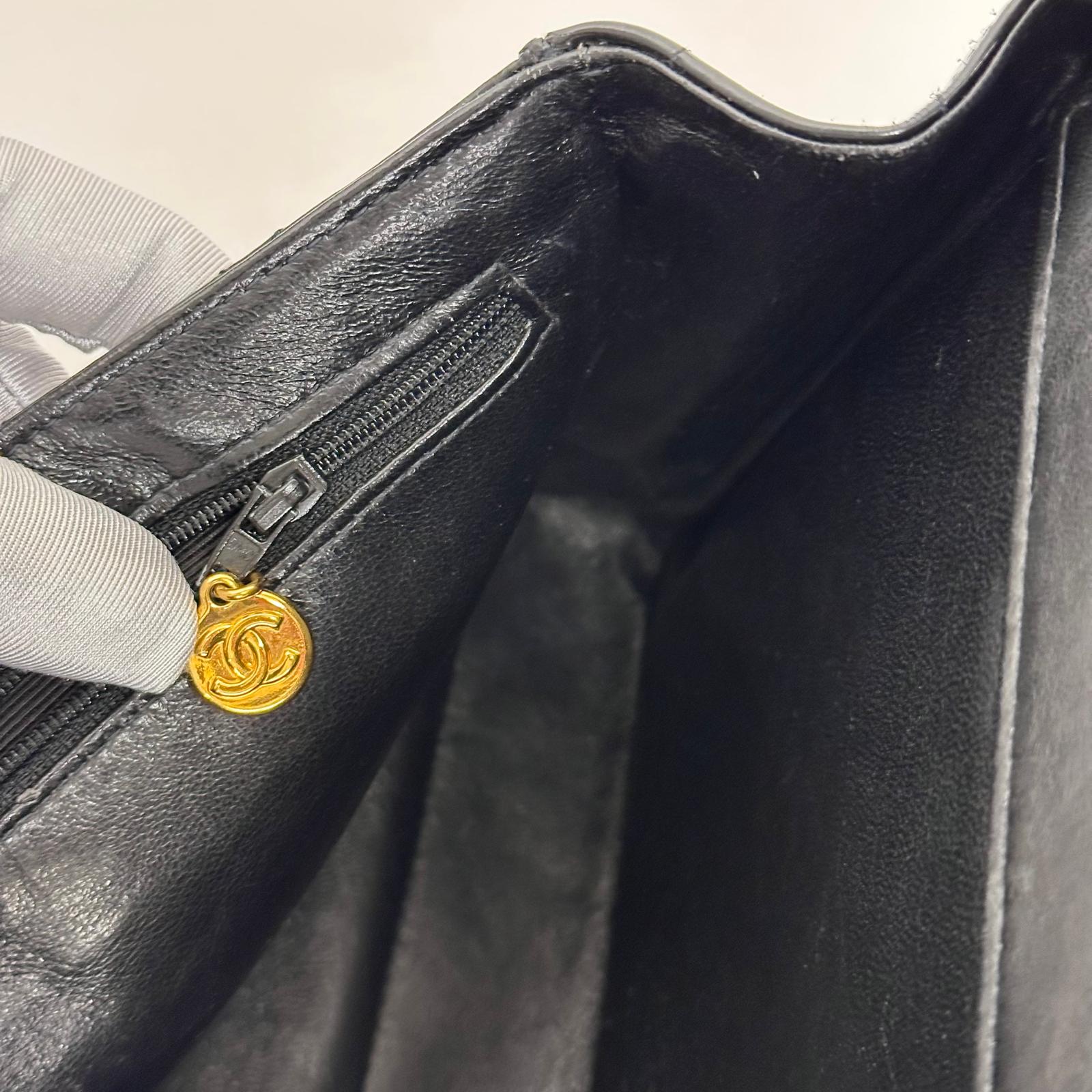 Chanel Borsa Double Flap 30 cm in pelle verniciata nera vintage 1996-1997