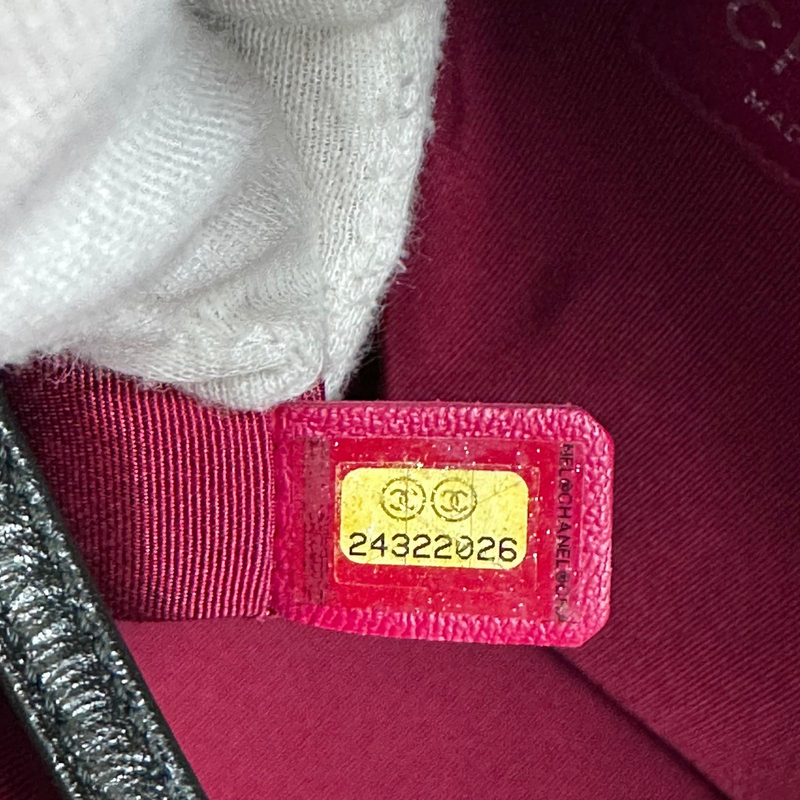 Chanel Borsa Gabrielle Media in Pelle Matelassé Verde Scuro