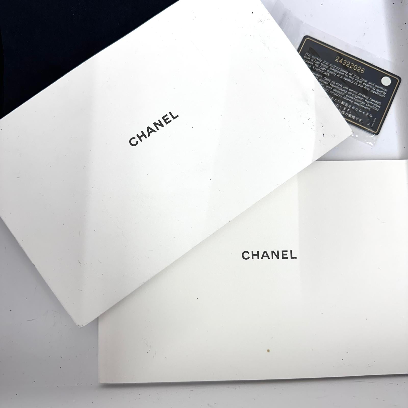 Chanel Borsa Gabrielle Media in Pelle Matelassé Verde Scuro