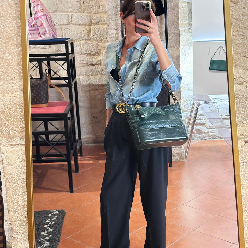 Chanel Borsa Gabrielle Media in Pelle Matelassé Verde Scuro
