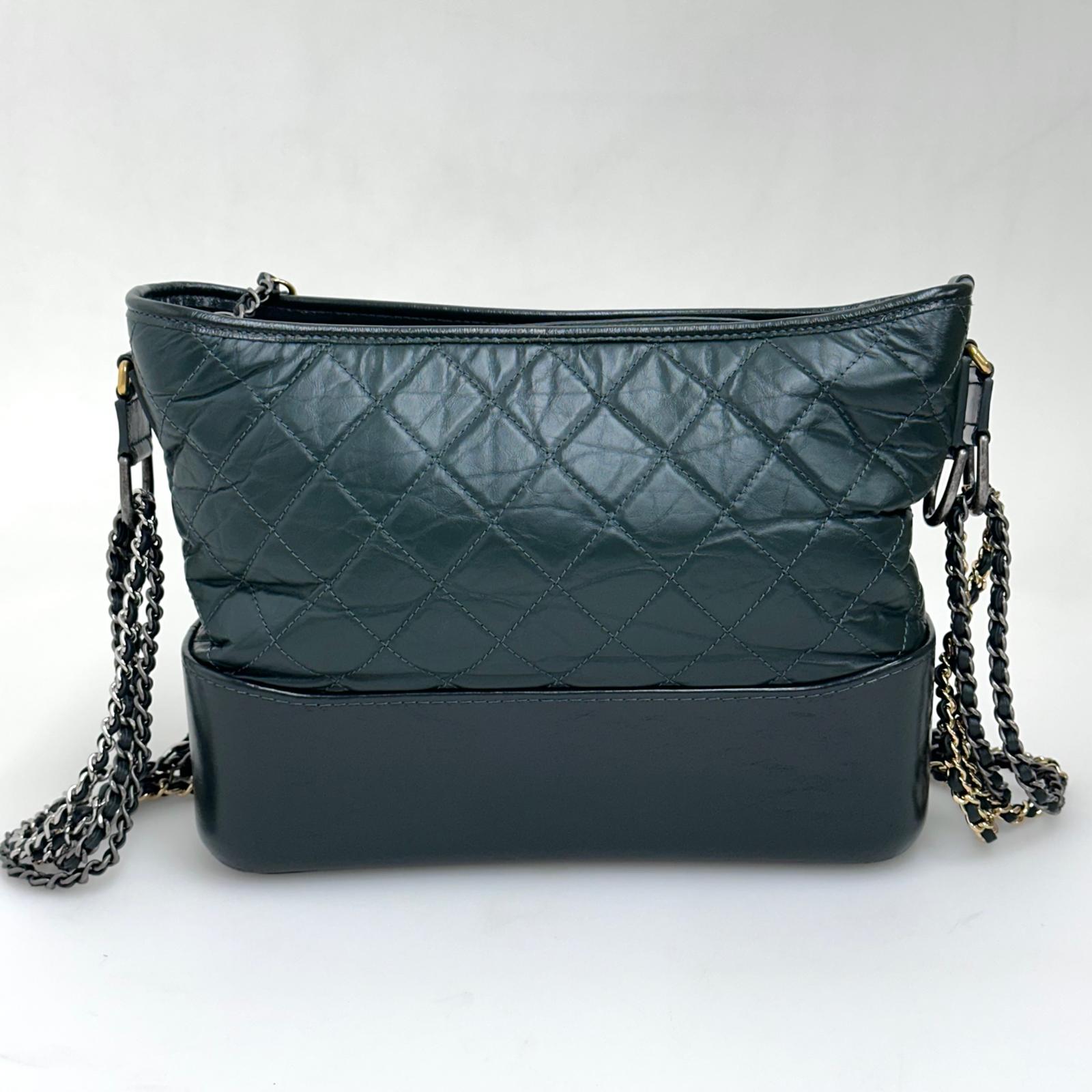 Chanel Borsa Gabrielle Media in Pelle Matelassé Verde Scuro