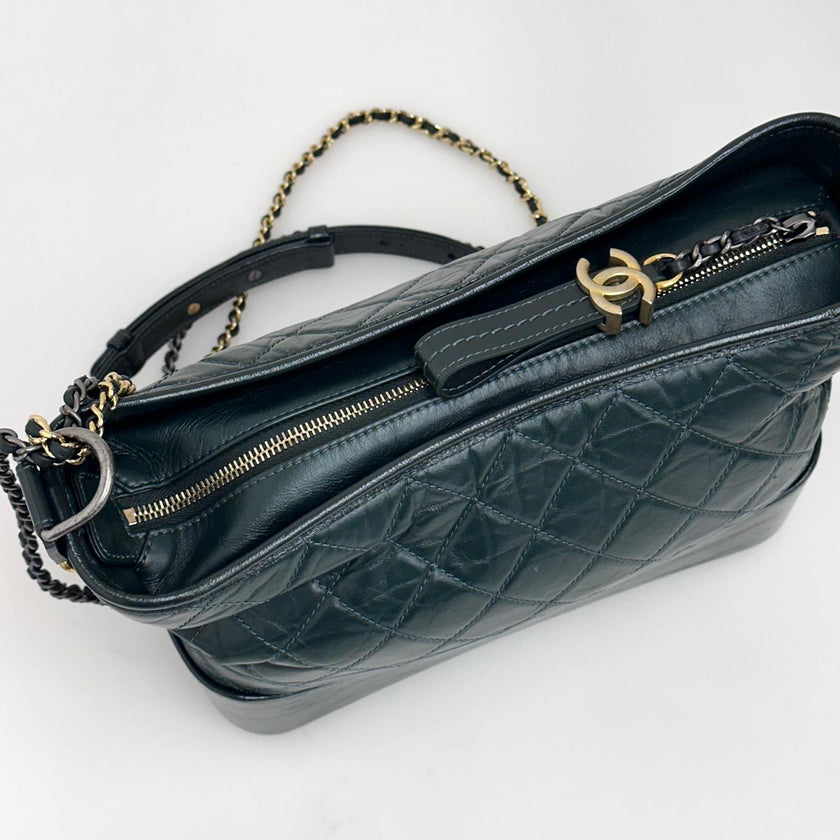 Chanel Borsa Gabrielle Media in Pelle Matelassé Verde Scuro