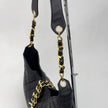 Chanel Borsa Hobo Vintage Matelassé Nera con Maxi Logo CC Dorato