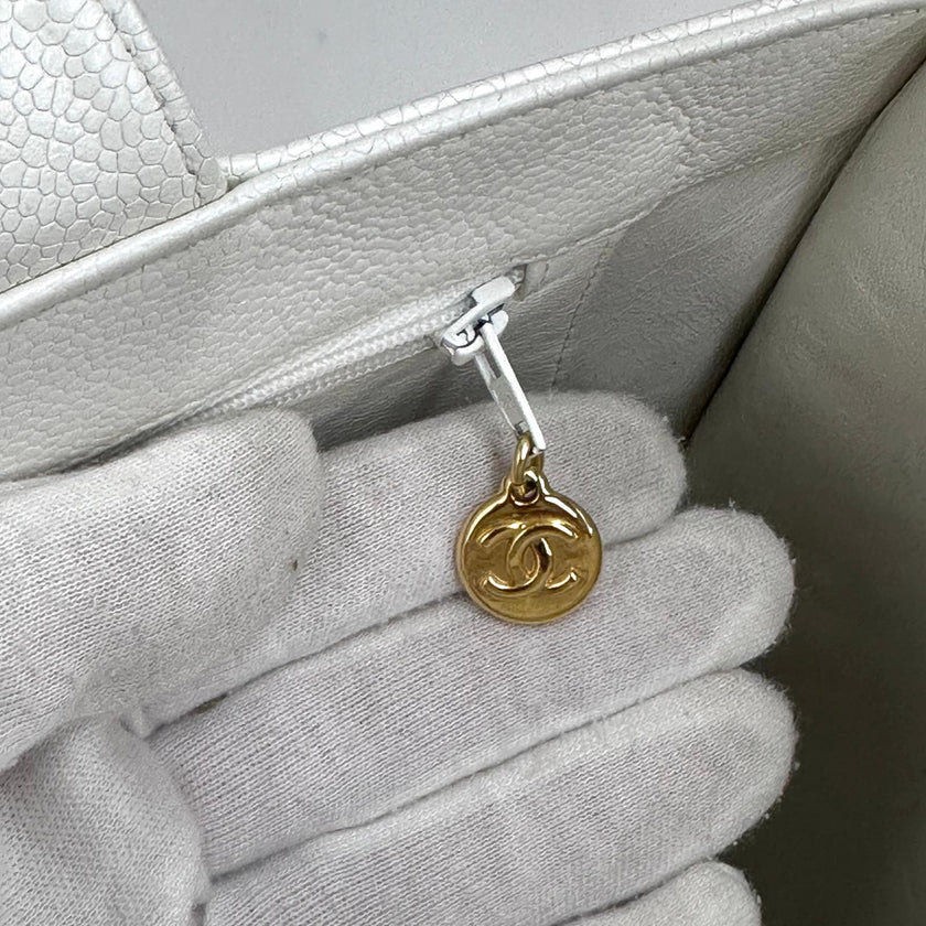 Chanel Borsa Shopping Tote CC Caviar Bianca