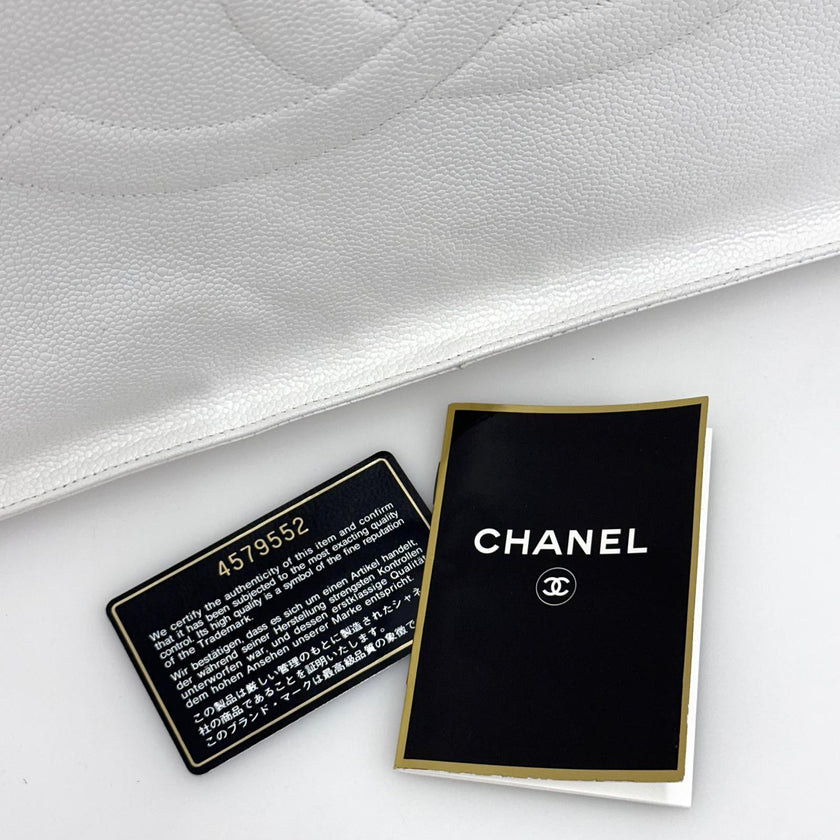 Chanel Borsa Shopping Tote CC Caviar Bianca