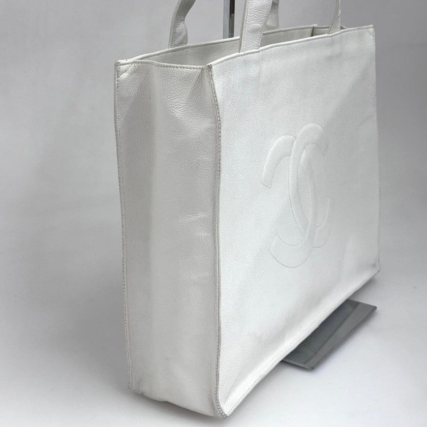 Chanel Borsa Shopping Tote CC Caviar Bianca