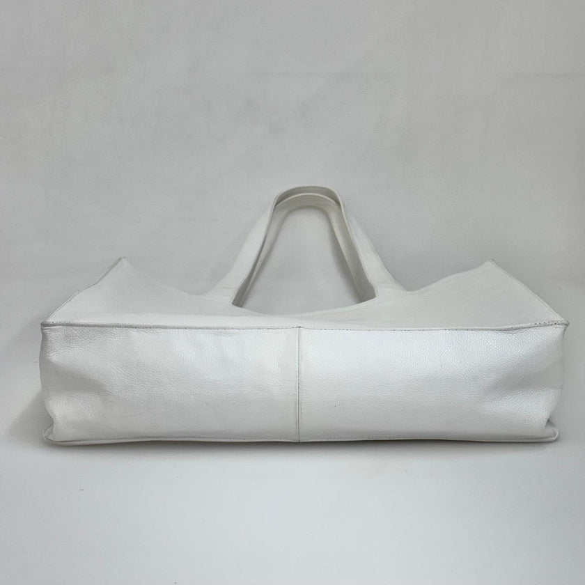 Chanel Borsa Shopping Tote CC Caviar Bianca