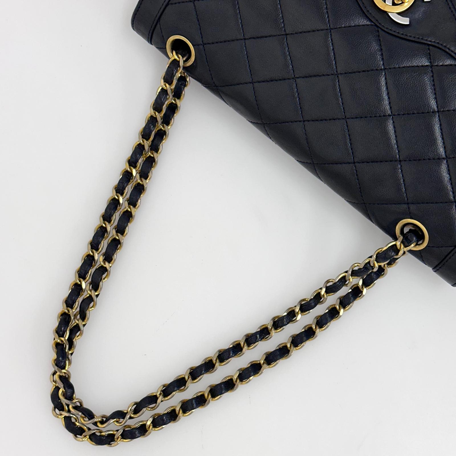Chanel Borsa Timeless Classic Double Flap Limited Paris Vintage in pelle nera