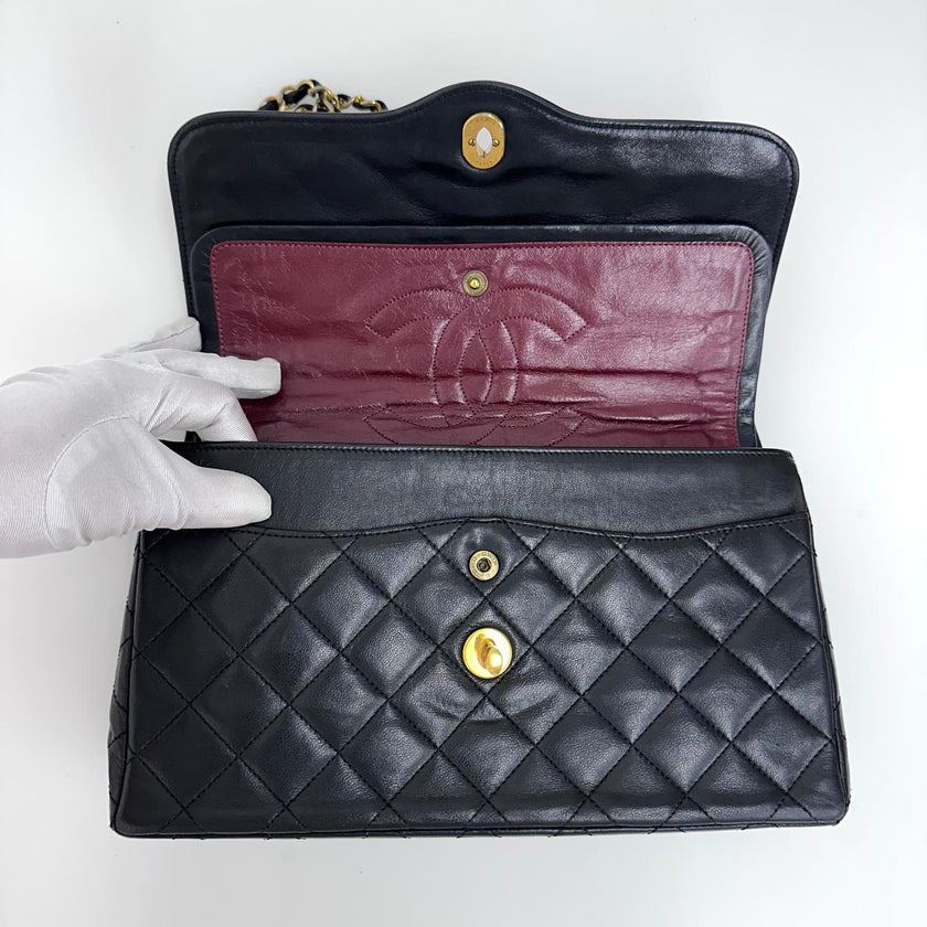 Chanel Borsa Timeless Classic Double Flap Limited Paris Vintage in pelle nera