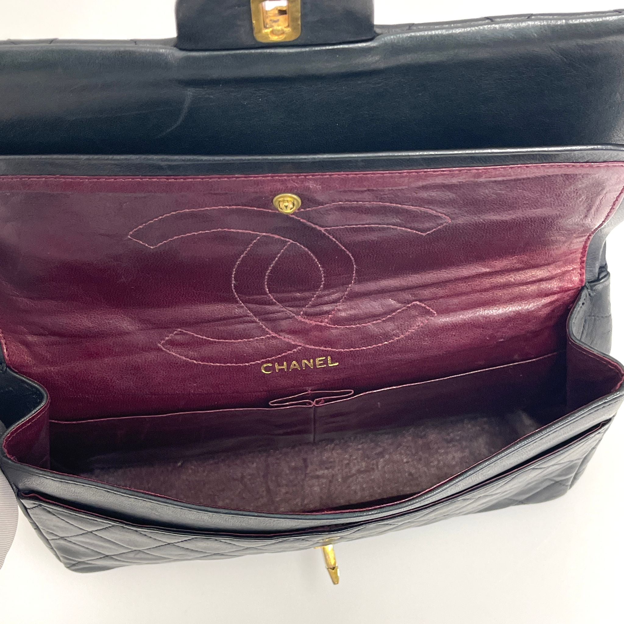 Chanel Borsa Vintage Timeless Classica 25 Doppia Patta in Pelle di Agnello Nera