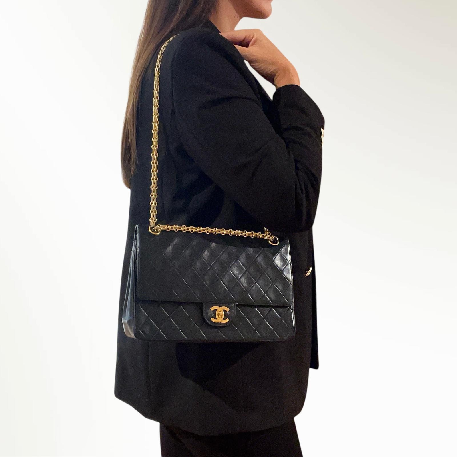 Chanel Borsa Timeless Classica Vintage 27 Doppia Patta in Pelle di Agnello Nero