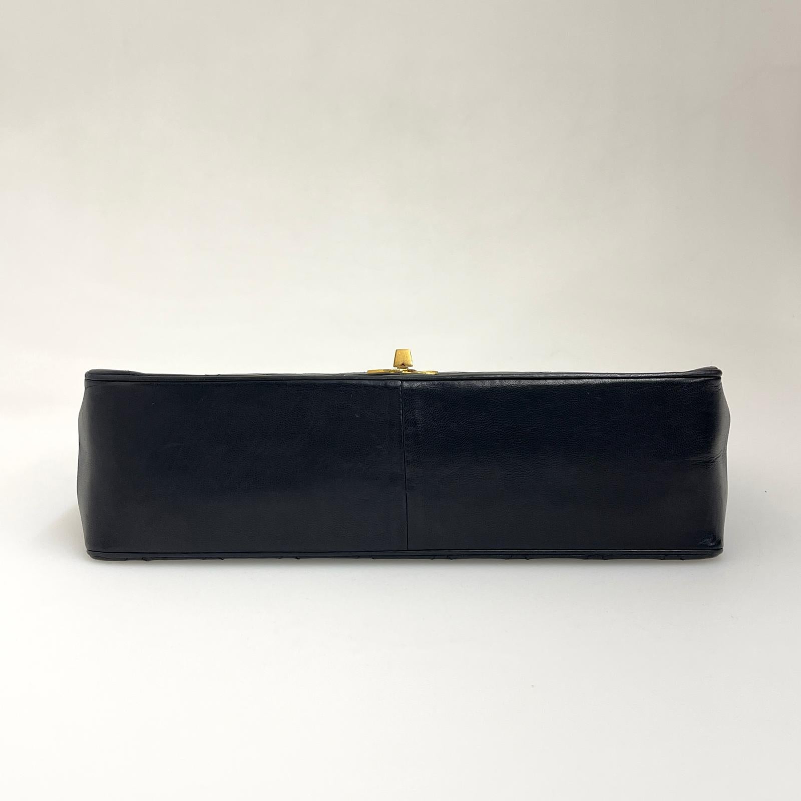 Chanel Borsa Timeless Classica Vintage 27 Doppia Patta in Pelle di Agnello Nero