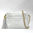 Chanel Borsa Vintage Camera Bag Bianca con Nappina
