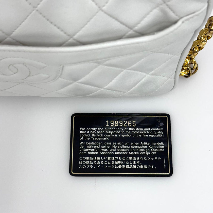 Chanel Borsa Vintage Camera Bag Bianca con Nappina
