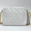 Chanel Borsa Vintage Camera Bag Bianca con Nappina